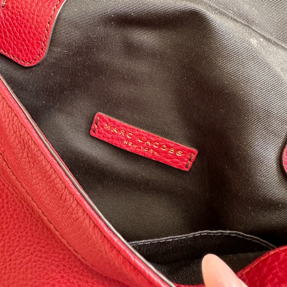 Marc Jacobs cross body bag - Picture 2 of 3